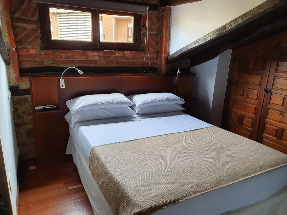 Ermita 1883 Hotel Puente San Miguel ภายนอก รูปภาพ