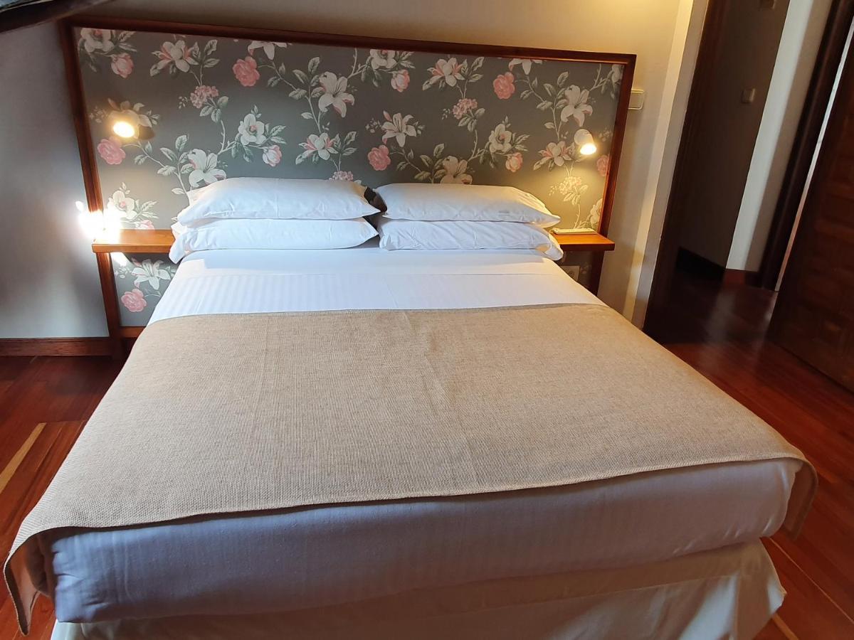 Ermita 1883 Hotel Puente San Miguel ภายนอก รูปภาพ